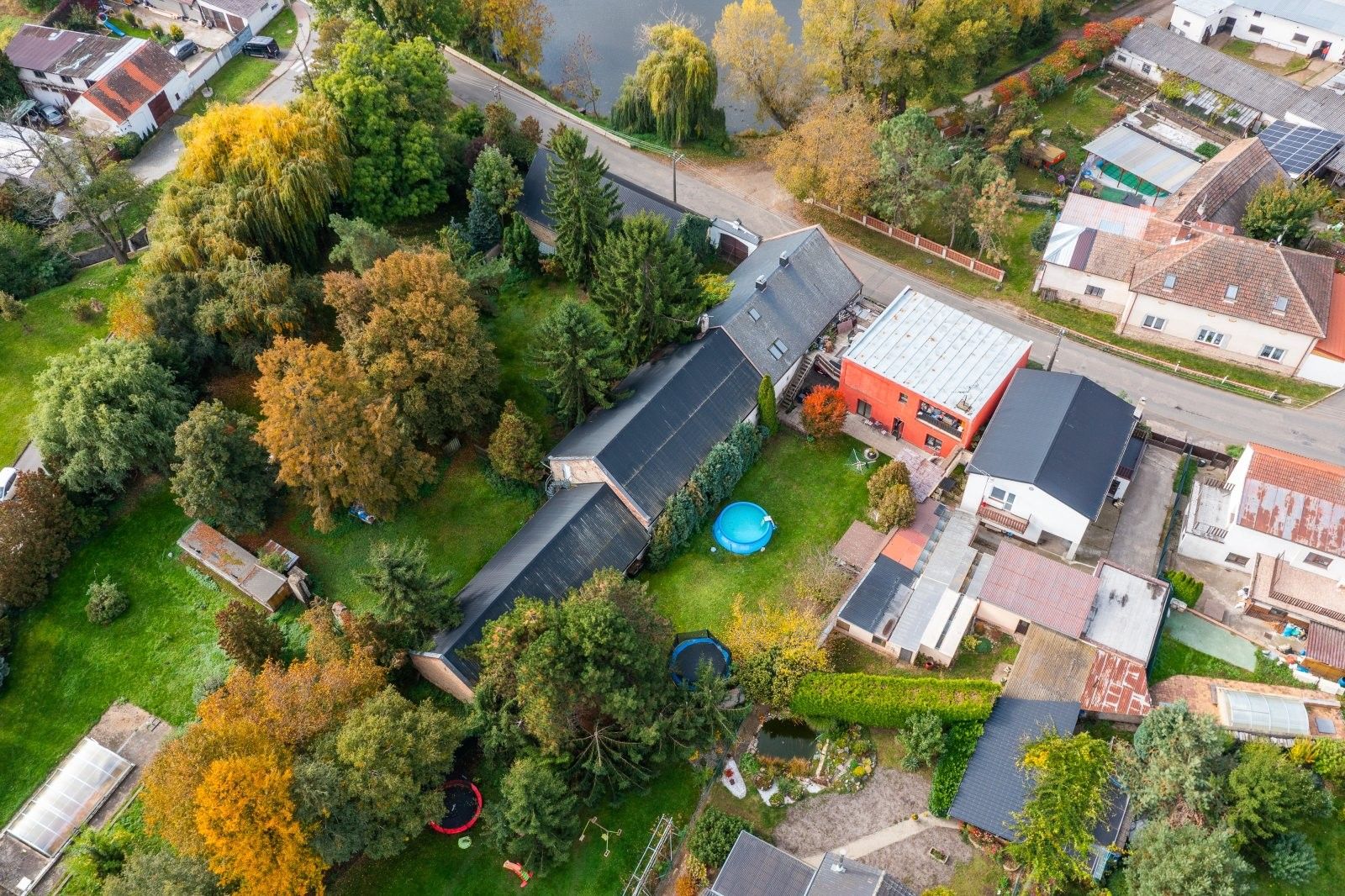 Prodej rodinný dům - Nová Ves, 200 m²