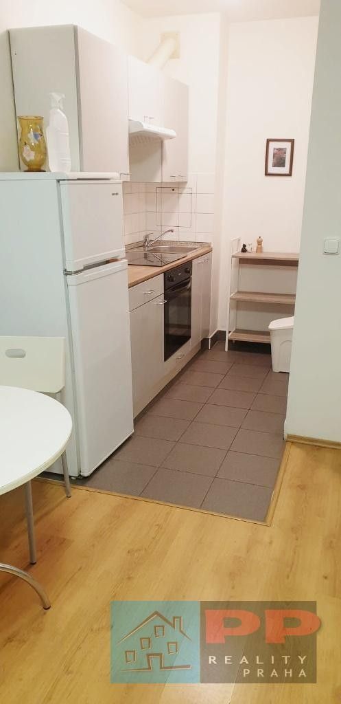Pronájem byt 2+kk - Ostrovského, Praha, 47 m²