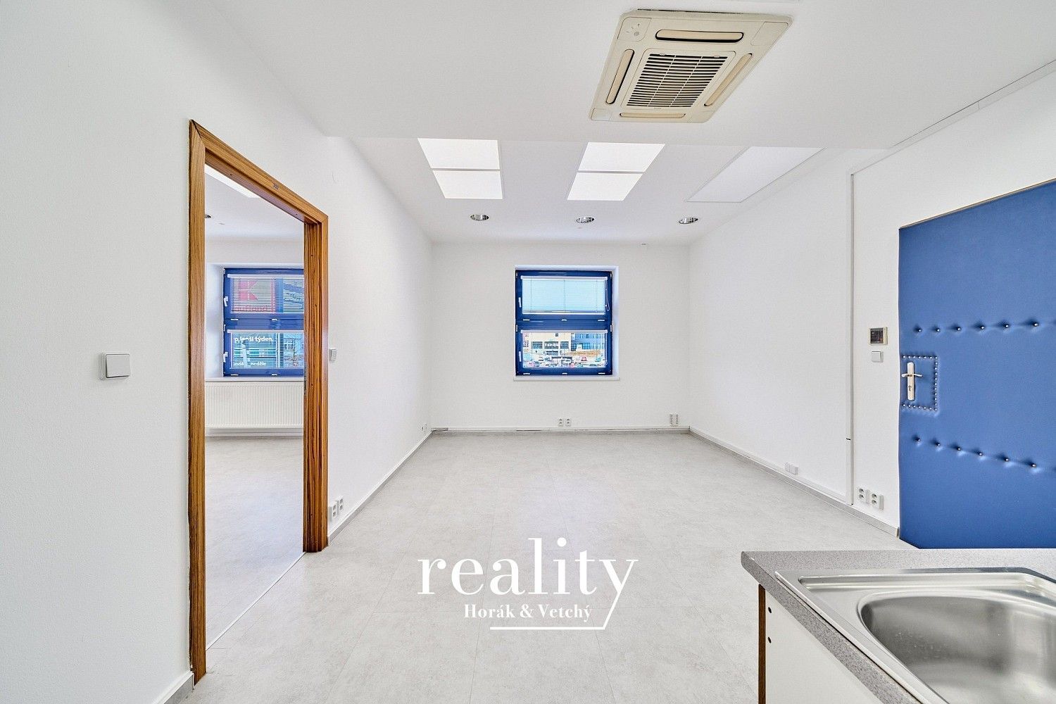 Pronájem komerční - Znojmo, Jihomoravský kraj, 84 m² - 2