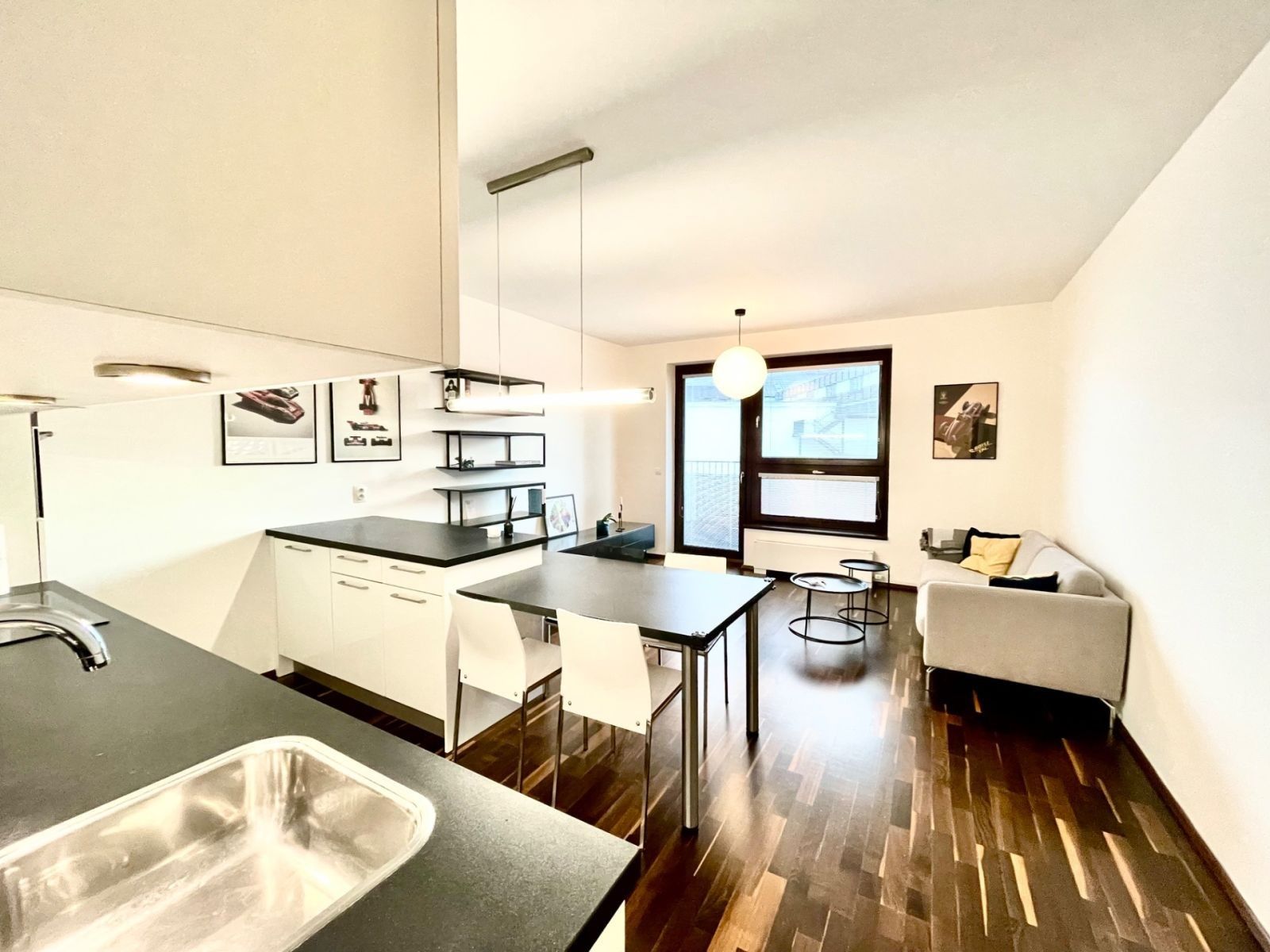 2+kk, U Uranie, Praha - Holešovice, 69 m² - 1