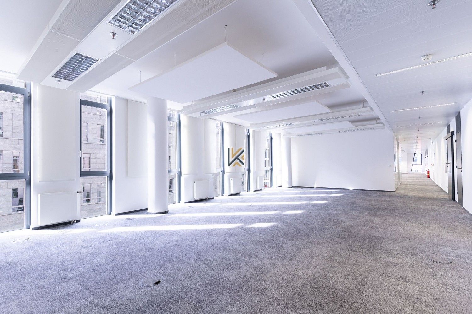 Pronájem kancelář - Praha - Karlín, okres Praha 8, Hlavní město Praha, 886 m² - 1