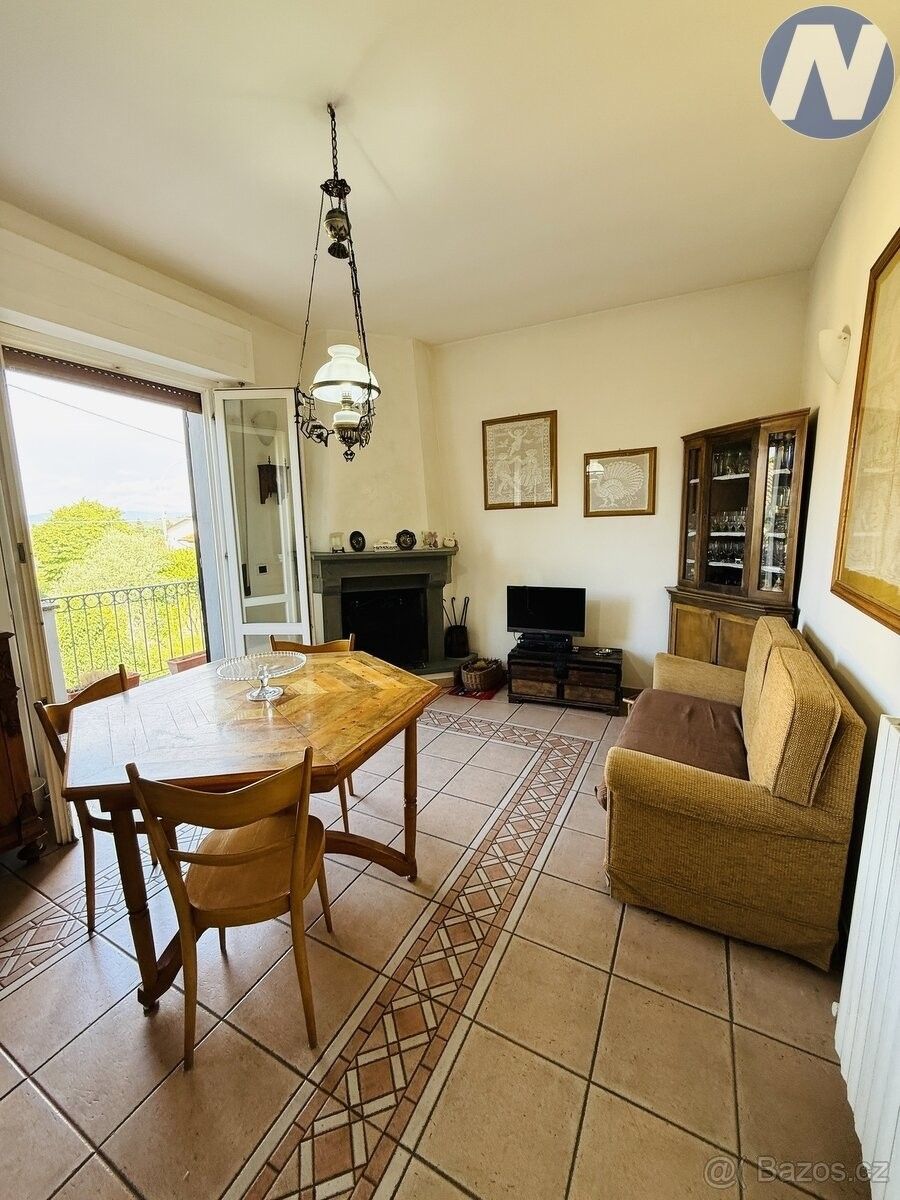 Prodej rodinný dům - 987 66, Zahraničí