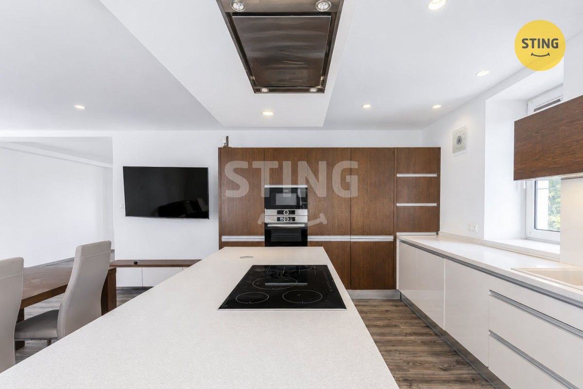 Prodej vila - Dolní Benešov, 407 m² - 5