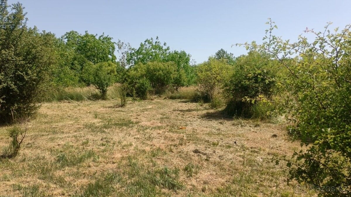 Zahrady, Úžice u Kralup nad Vltavou, 277 45