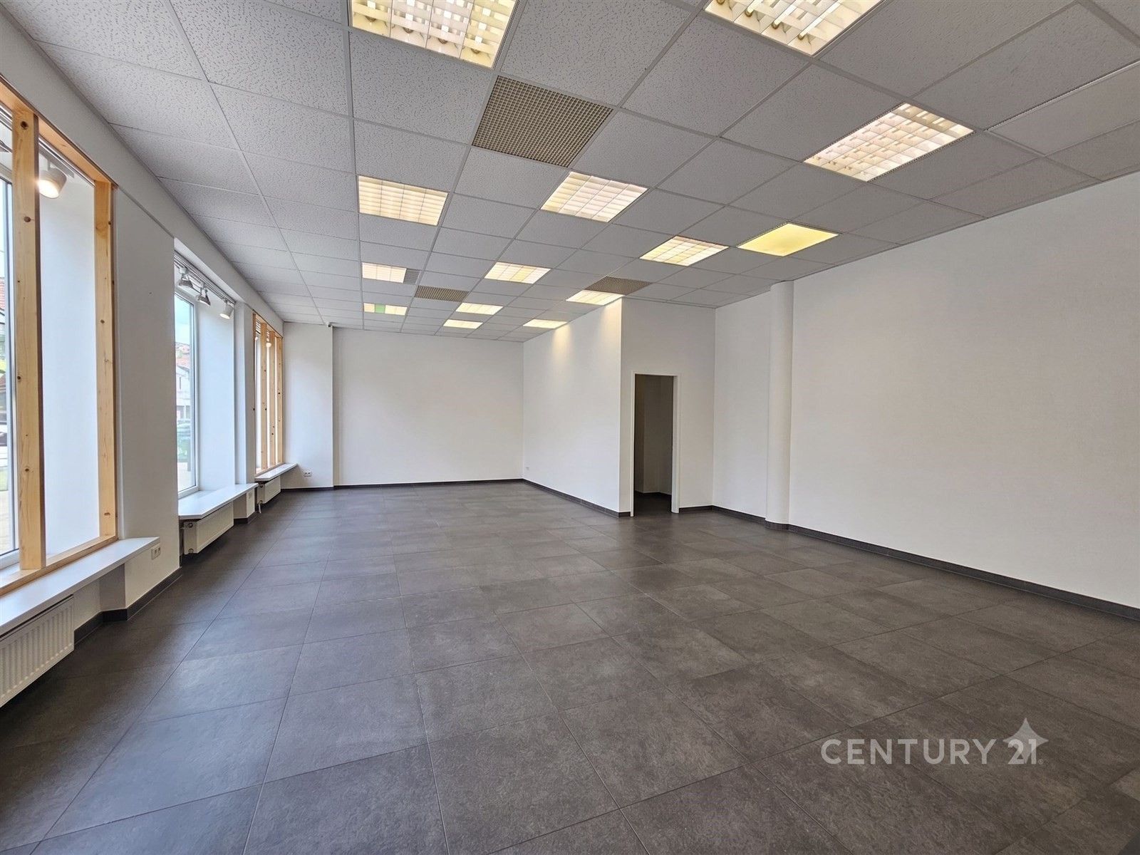 Obchodní prostory · 72 m² · třída Tomáše Bati 1547, Zlín - 3