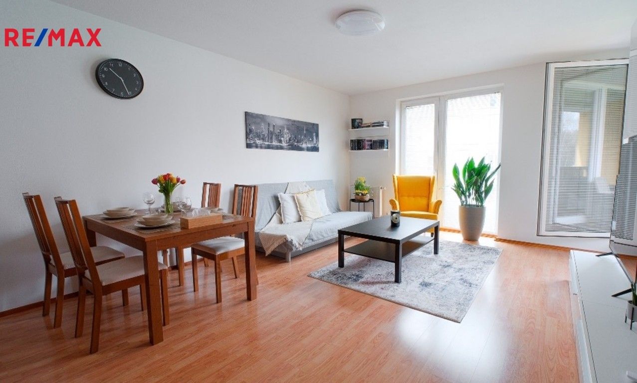 2+kk, Zubrnická 845, Praha, 56 m²