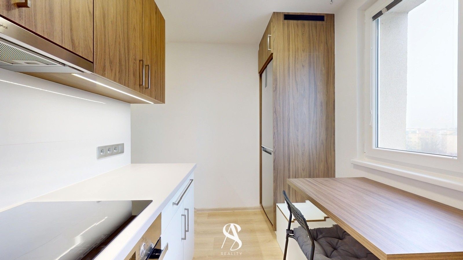 Pronájem byt 2+1 - tř. Kosmonautů, Olomouc, 56 m²