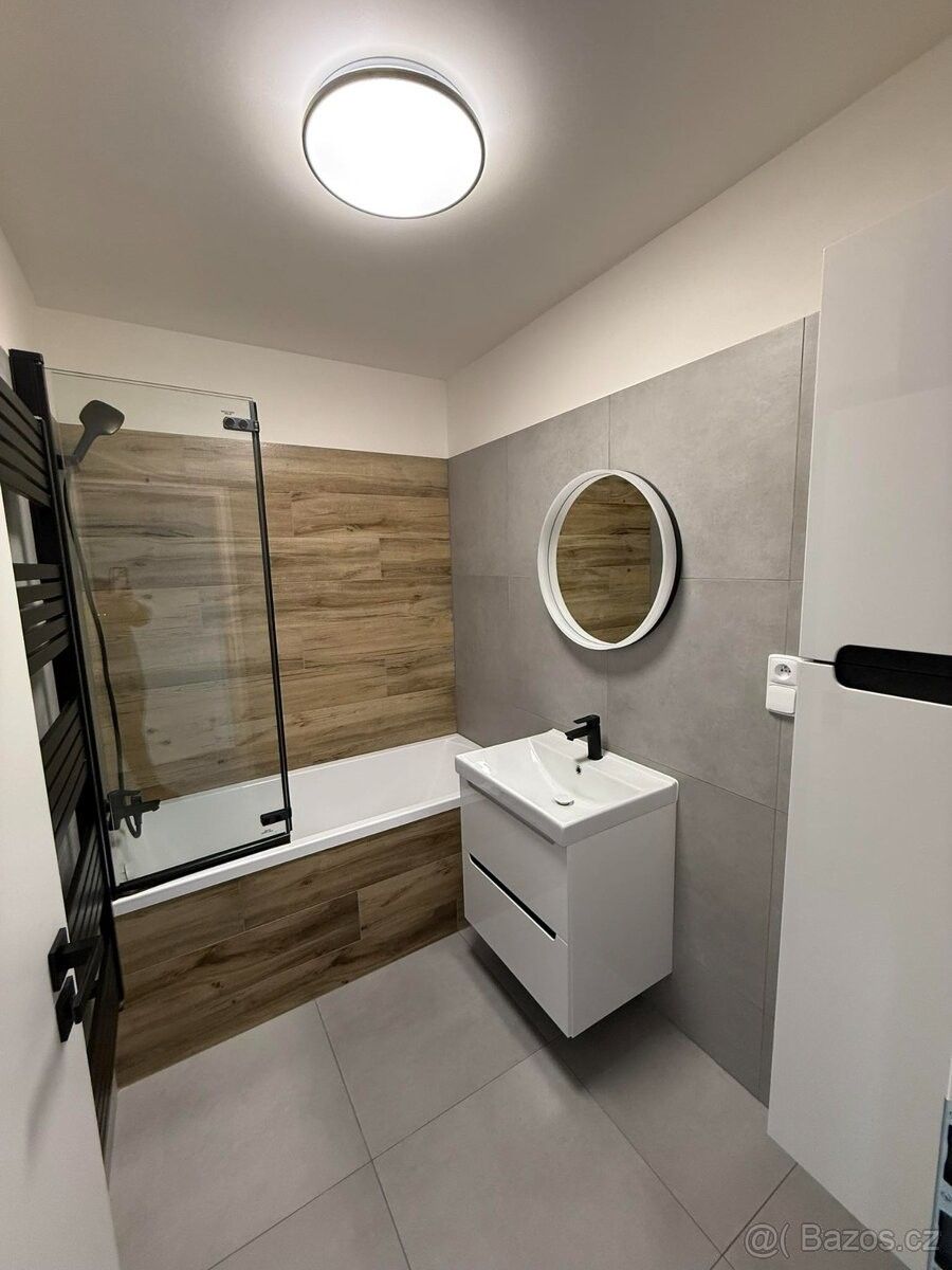 Pronájem byt - Strážnice, 696 62