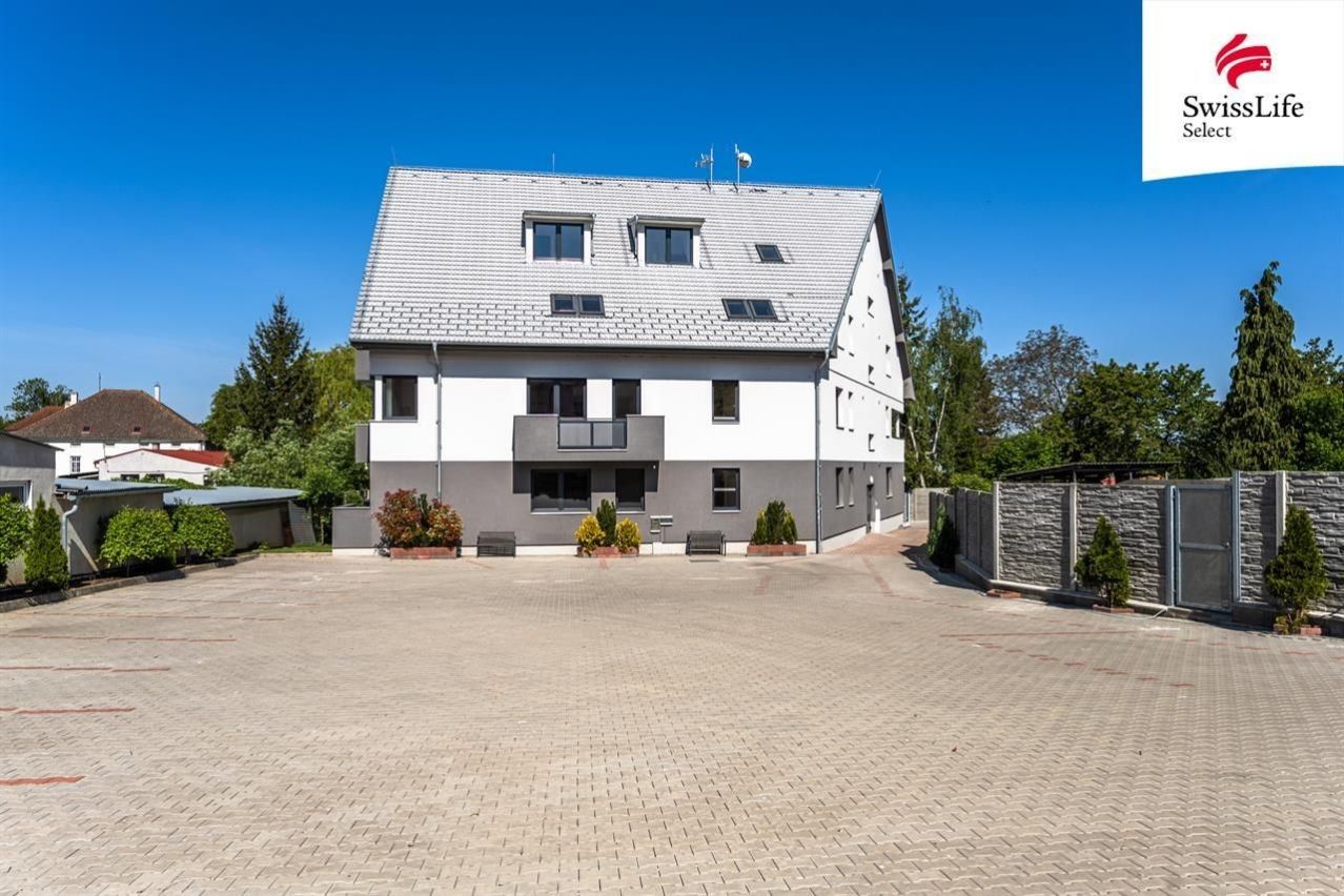 Činžovní domy, Břežany II, 804 m²