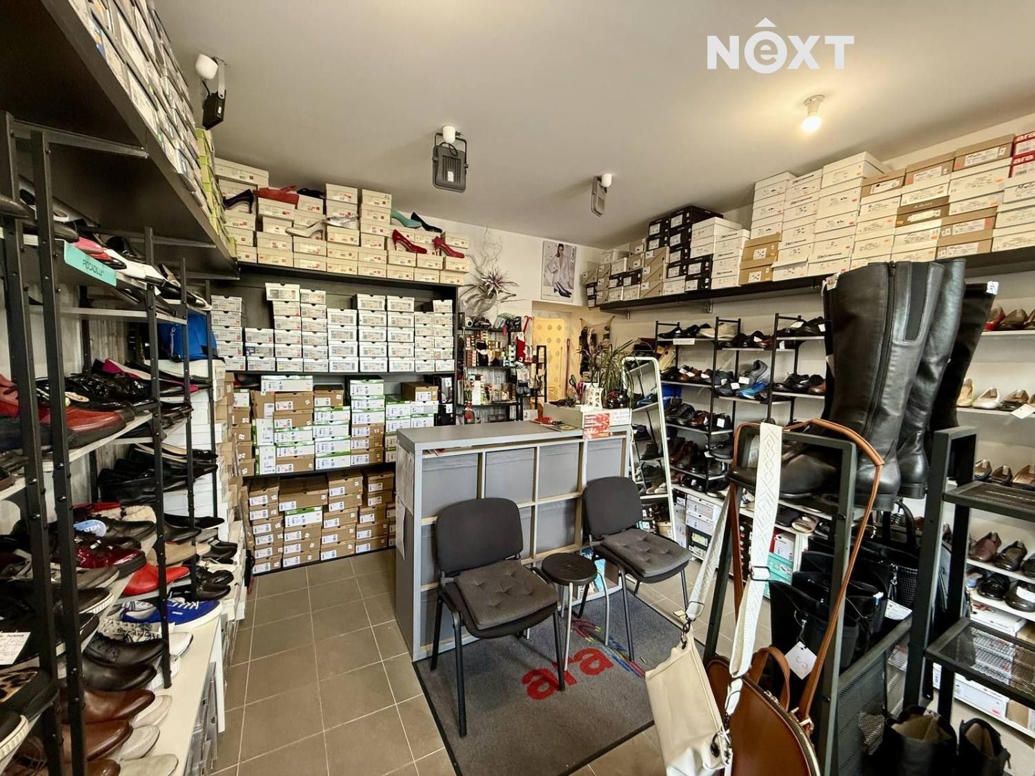 Pronájem obchodní prostory - Vršovická, Praha, 35 m²