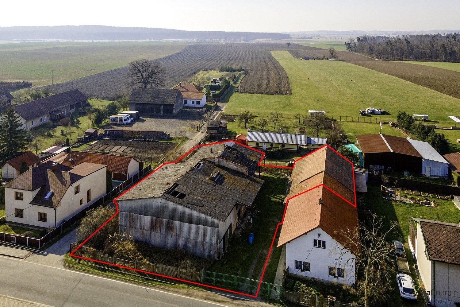 Zemědělské objekty, Chvojenec, okres Pardubice, Pardubický kraj, 600 m² - 1