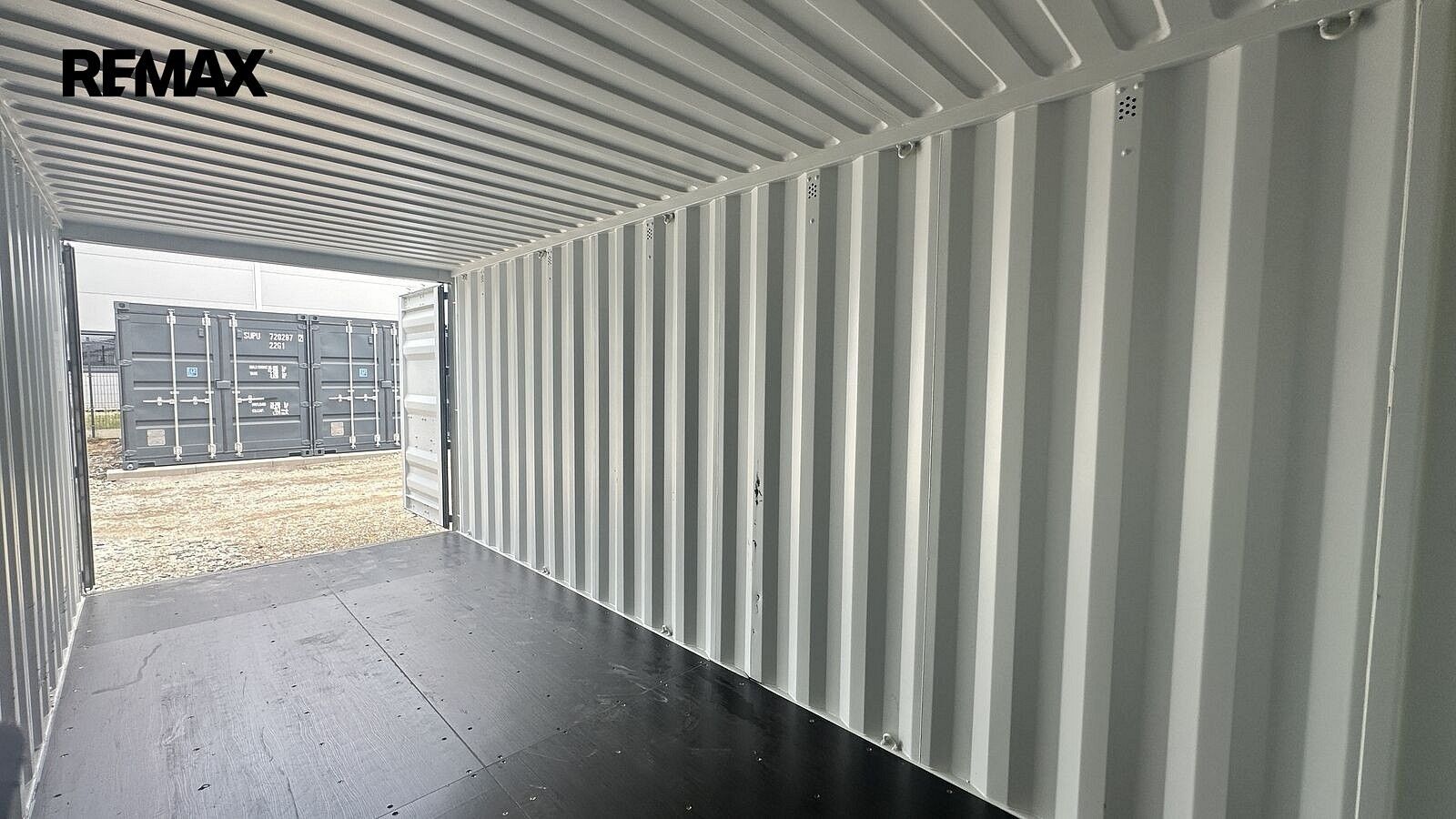 Nemovitost · 14 m² · Milovice, okres Nymburk, Středočeský kraj - 3