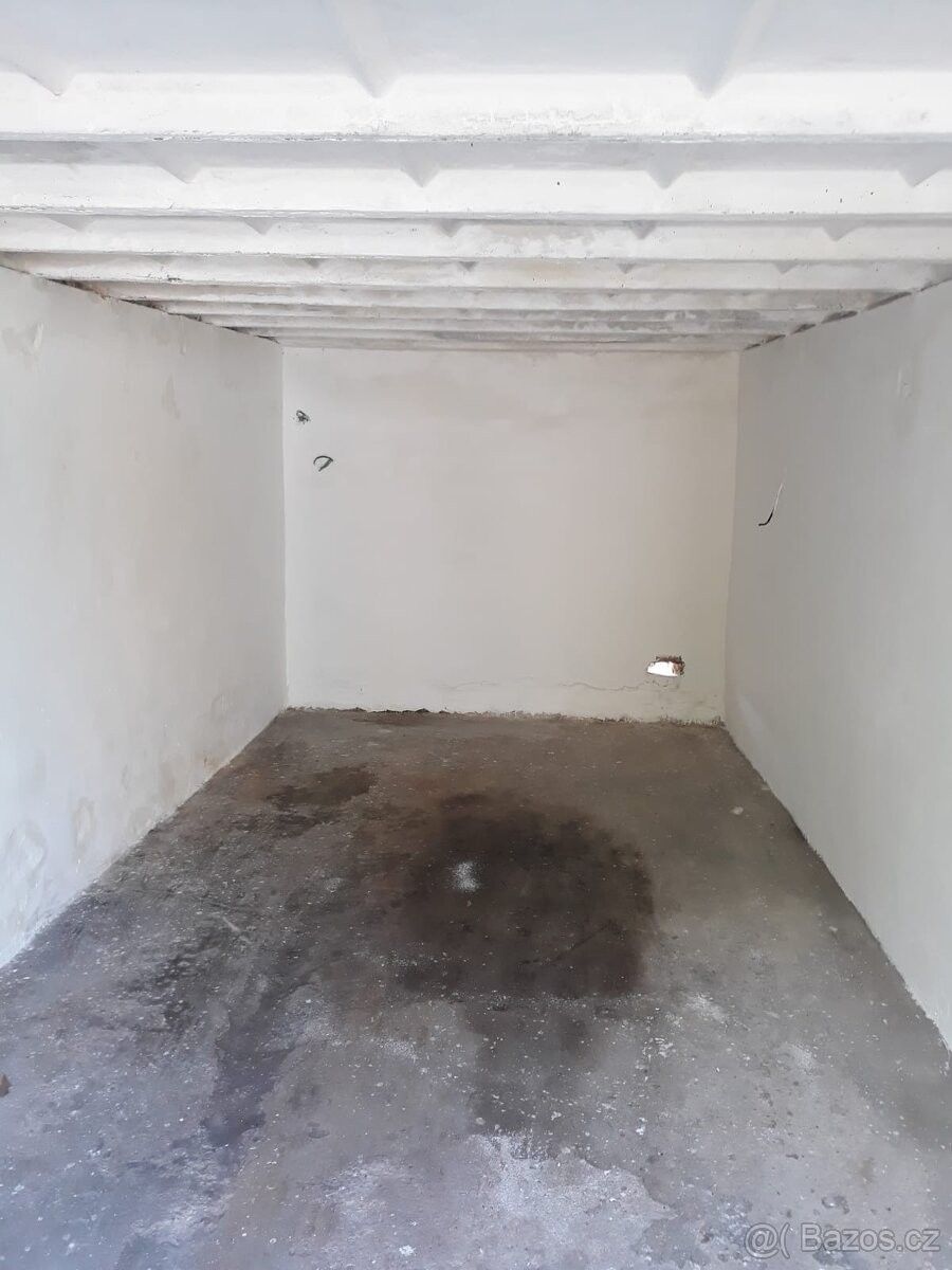 Pronájem garáž - Pardubice, 530 06