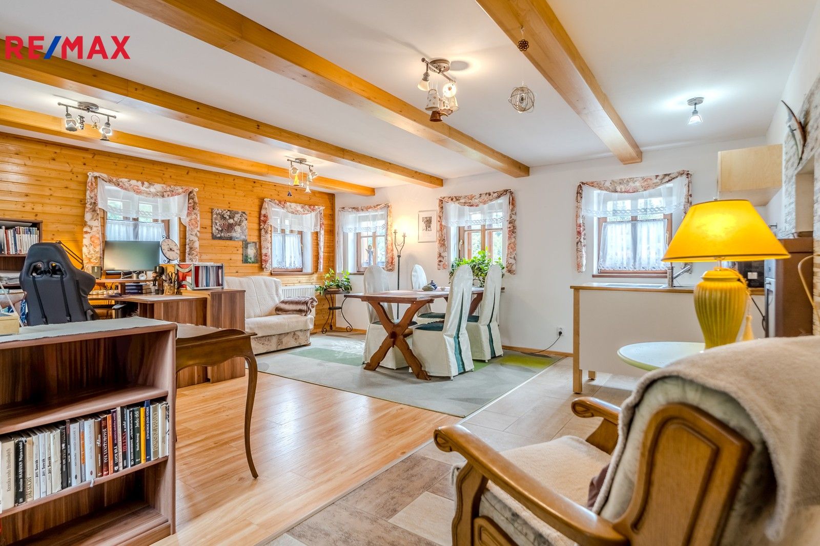 Prodej rodinný dům - Jugoslávská, Krásná Lípa, 271 m²