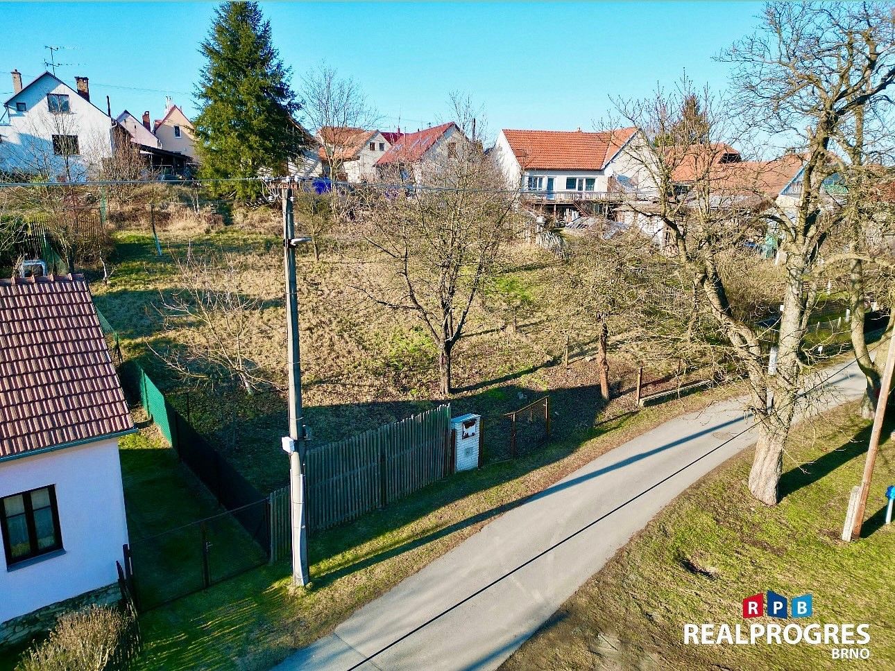 Pozemek pro bydlení, 298 m²