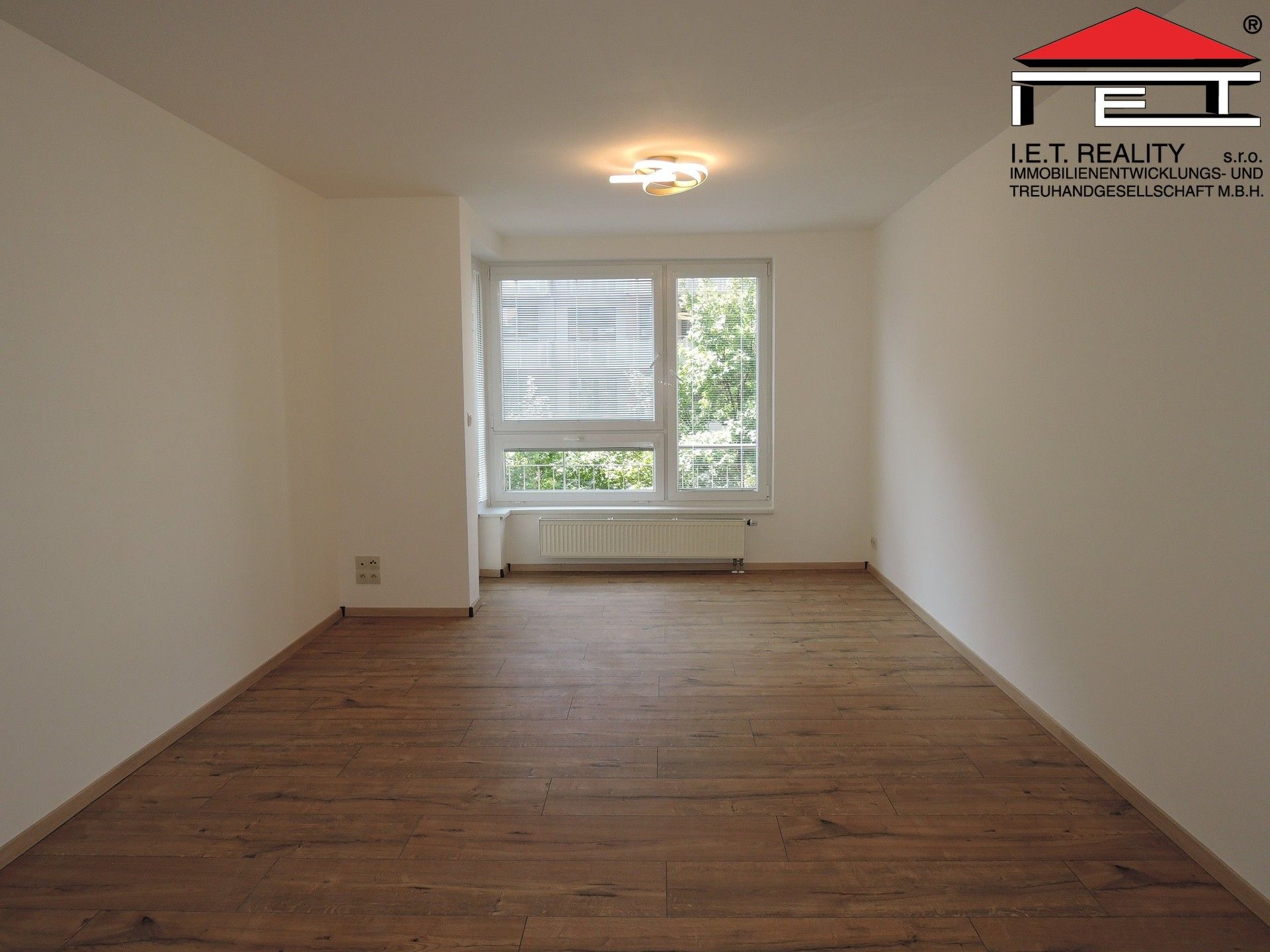 Byt 3+kk · 82 m² · Kabešova, Praha - 3