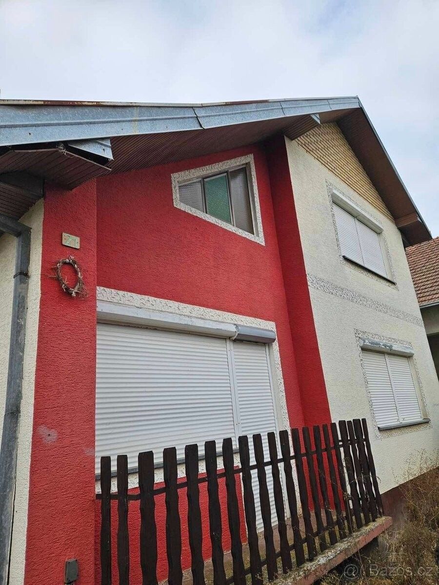 Rodinné domy, 987 66, Zahraničí