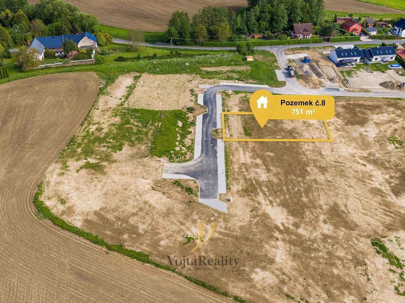 Prodej pozemek pro bydlení - Komárov, okres Olomouc, Olomoucký kraj - 2