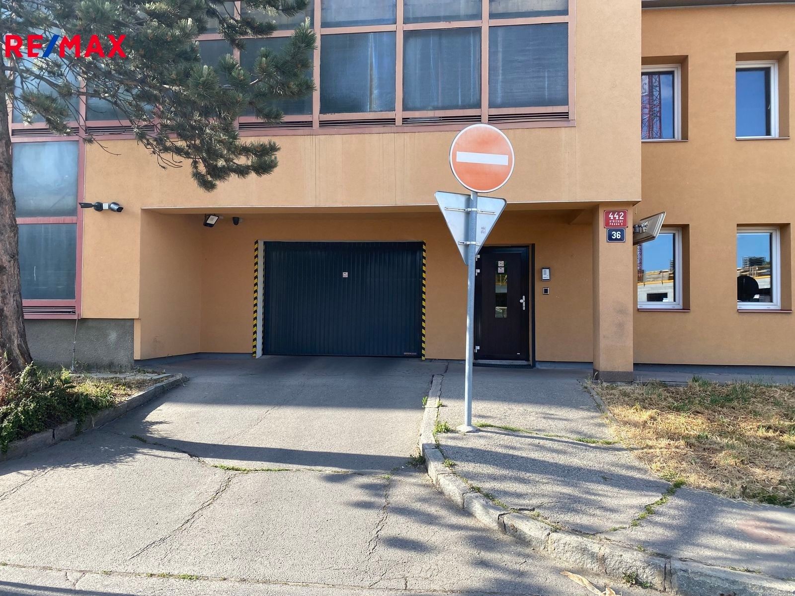 Prodej ostatní - Lovosická, Praha, 18 m²