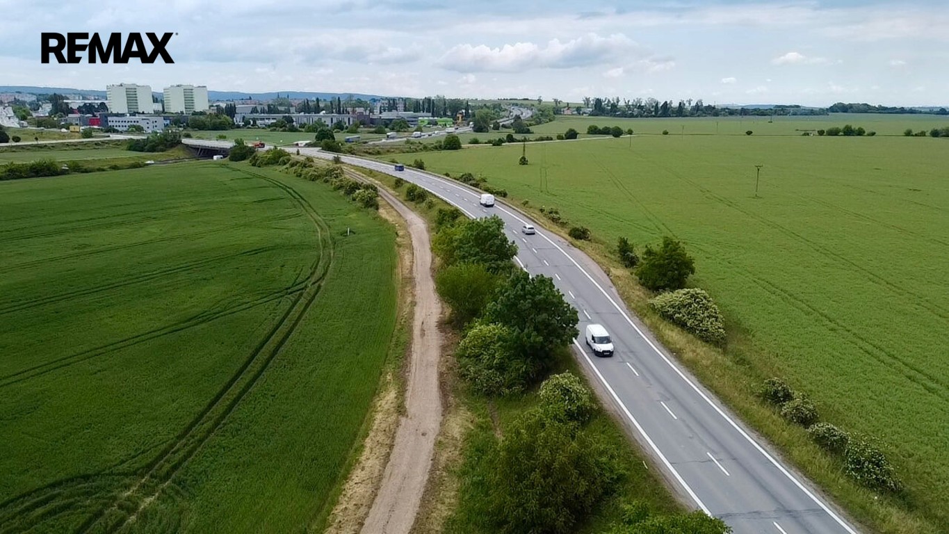 Prodej komerční pozemek - Brno, 3 699 m² - 5