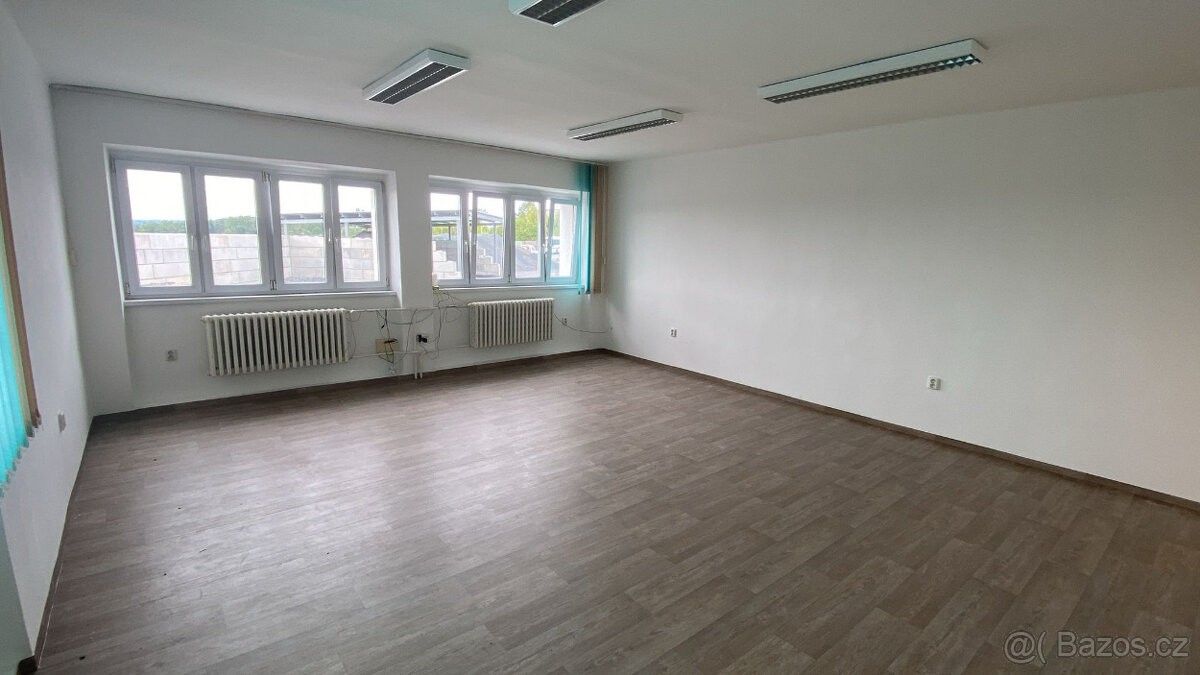 Kanceláře, Valašské Klobouky, 766 01