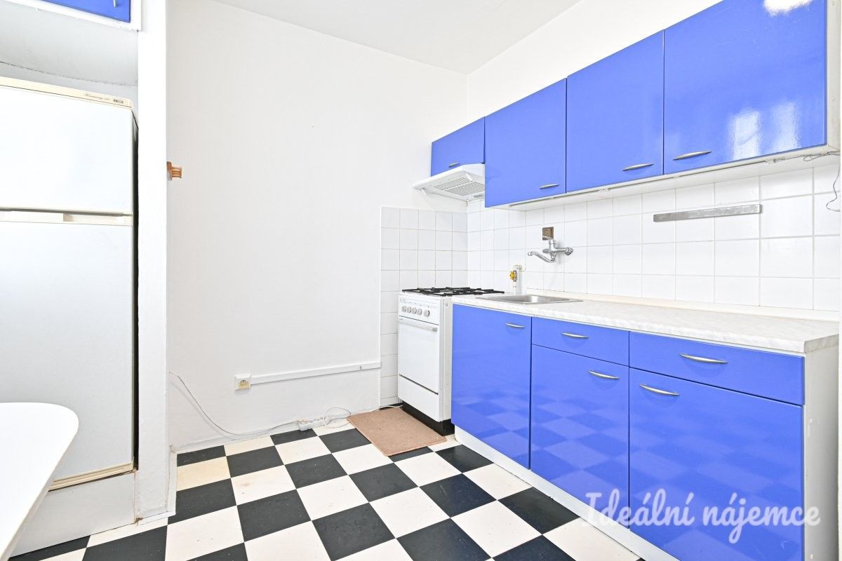 Pronájem byt 1+1 - Dubová, Brno, 32 m²