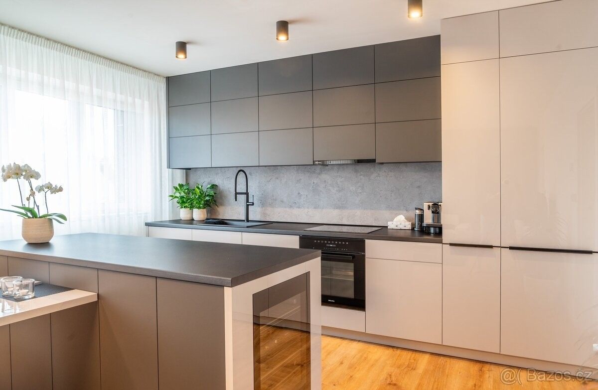 Byty, Moravany u Brna, 664 48 - 2
