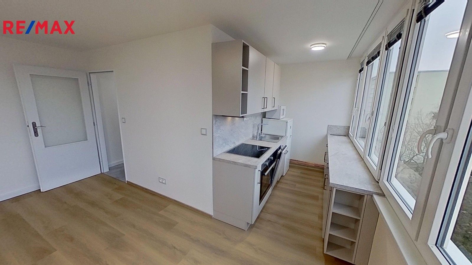 3+kk, Nekvasilova, Praha, 55 m²