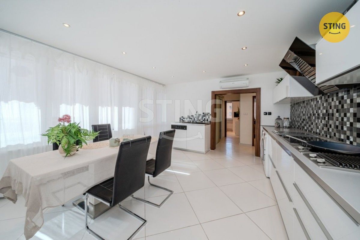 Byty, Ostrava, 702 00