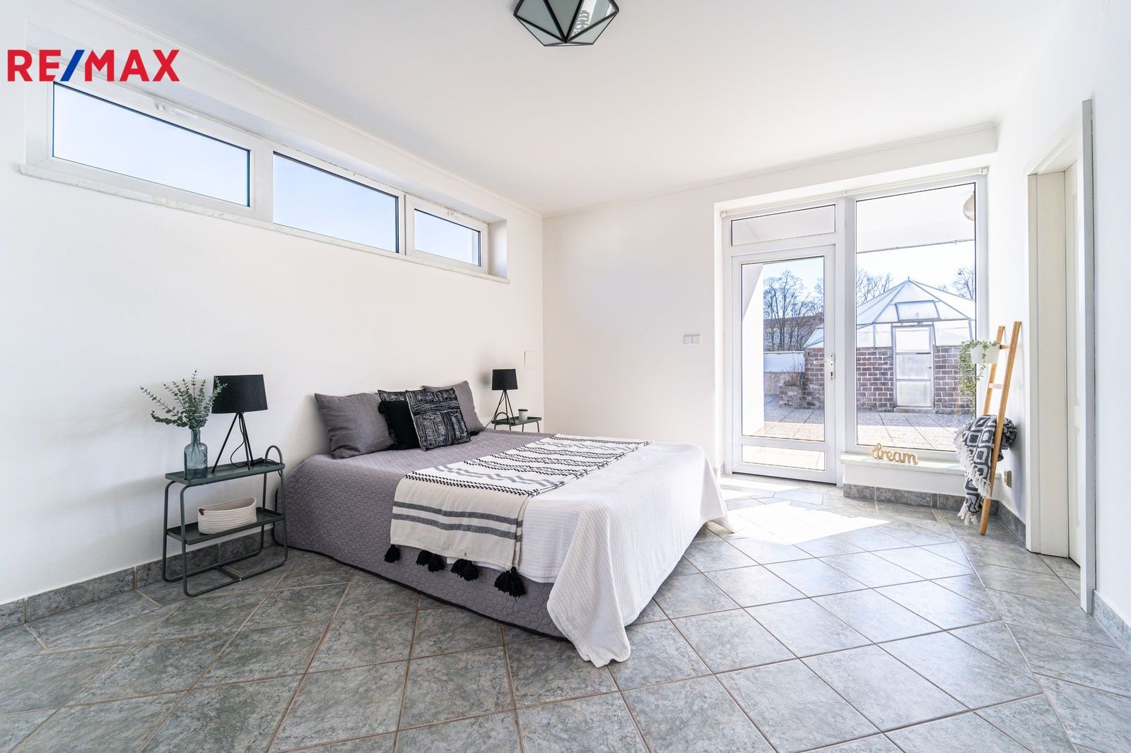 Prodej byt - Ant. Smutného, Střelice, 235 m²