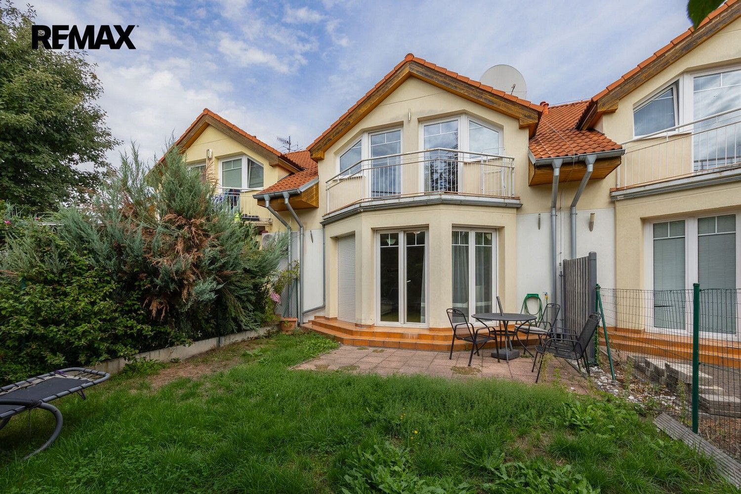 Rodinné domy, Bašť, okres Praha-východ, Středočeský kraj, 151 m²
