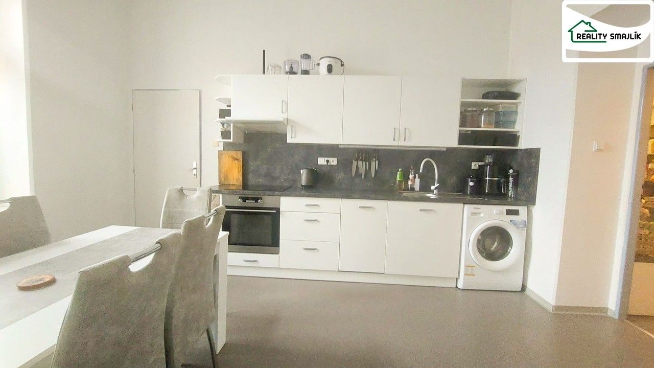 Pronájem byt 2+1 - Májová 371, Cheb, 105 m² - 2