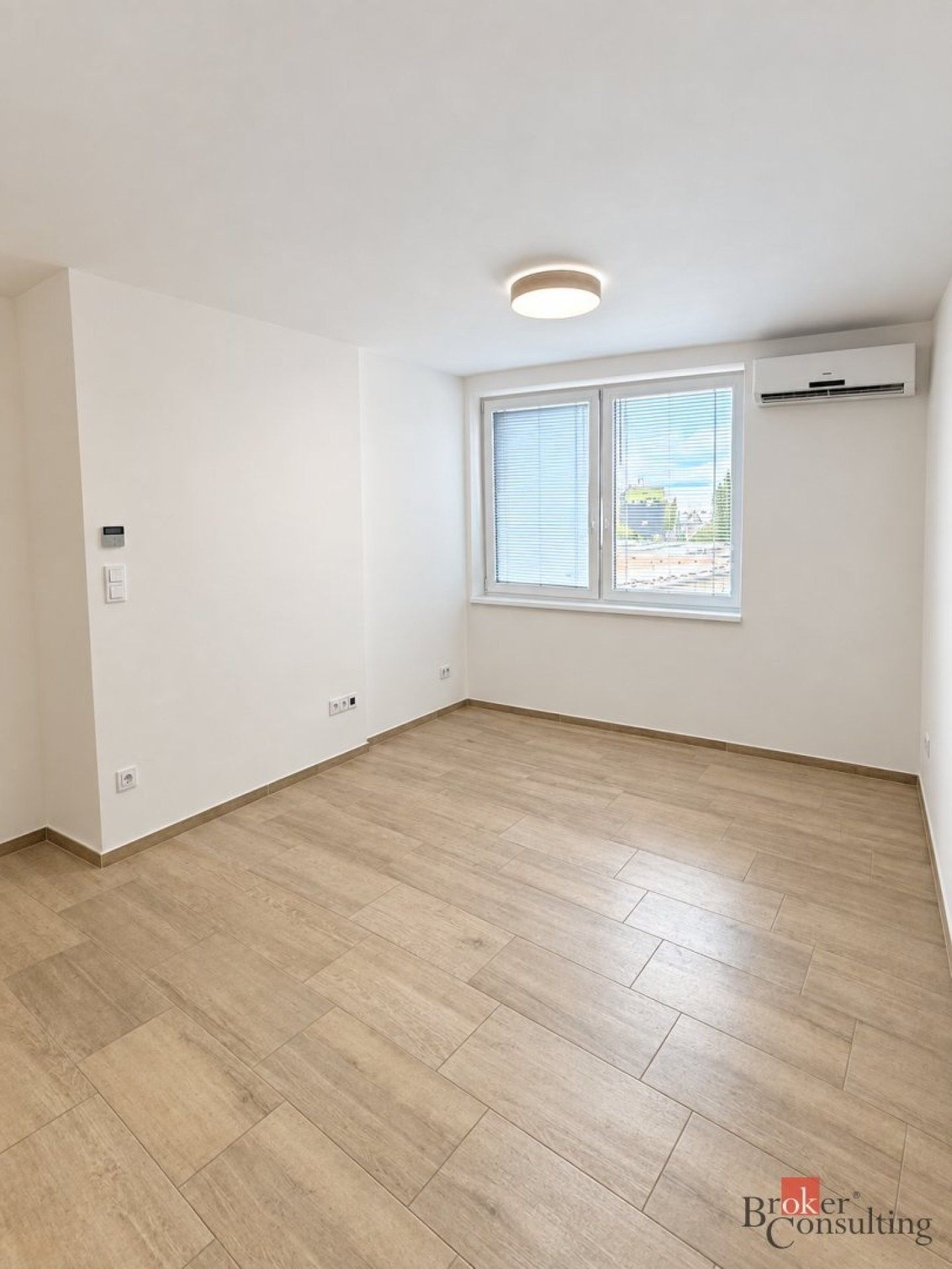 Pronájem byt 2+kk - J. Palacha, Břeclav, 40 m² - 5