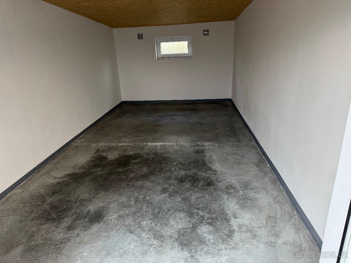 Pronájem garáž - Kyjov, 697 01