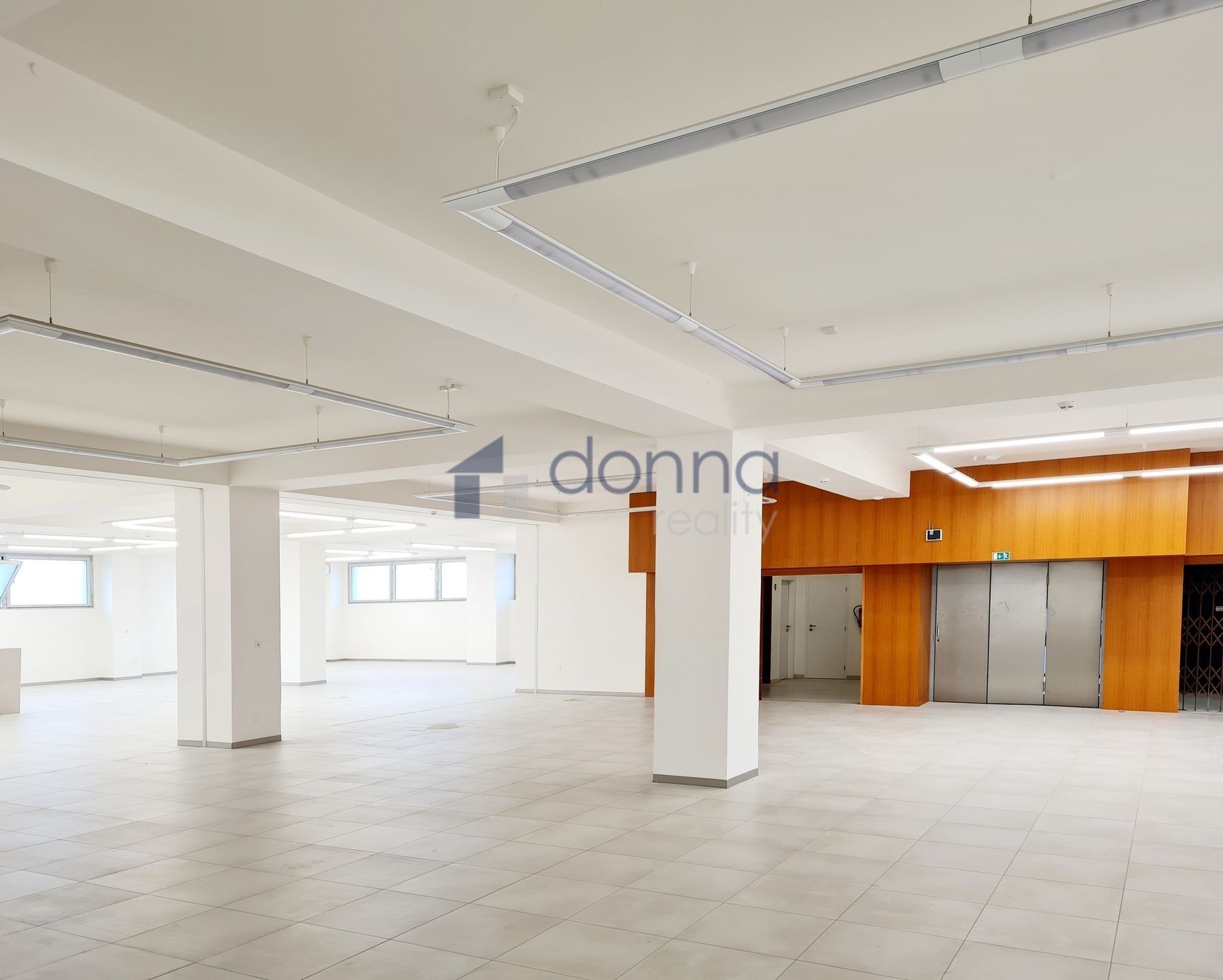 Obchodní prostory, Na Poříčí, Praha, 600 m²