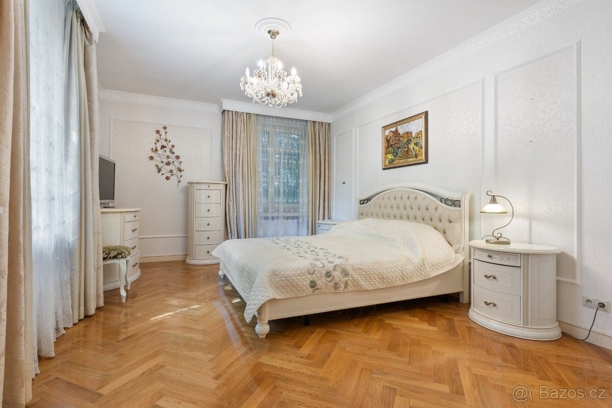 Byty, Karlovy Vary, 360 01