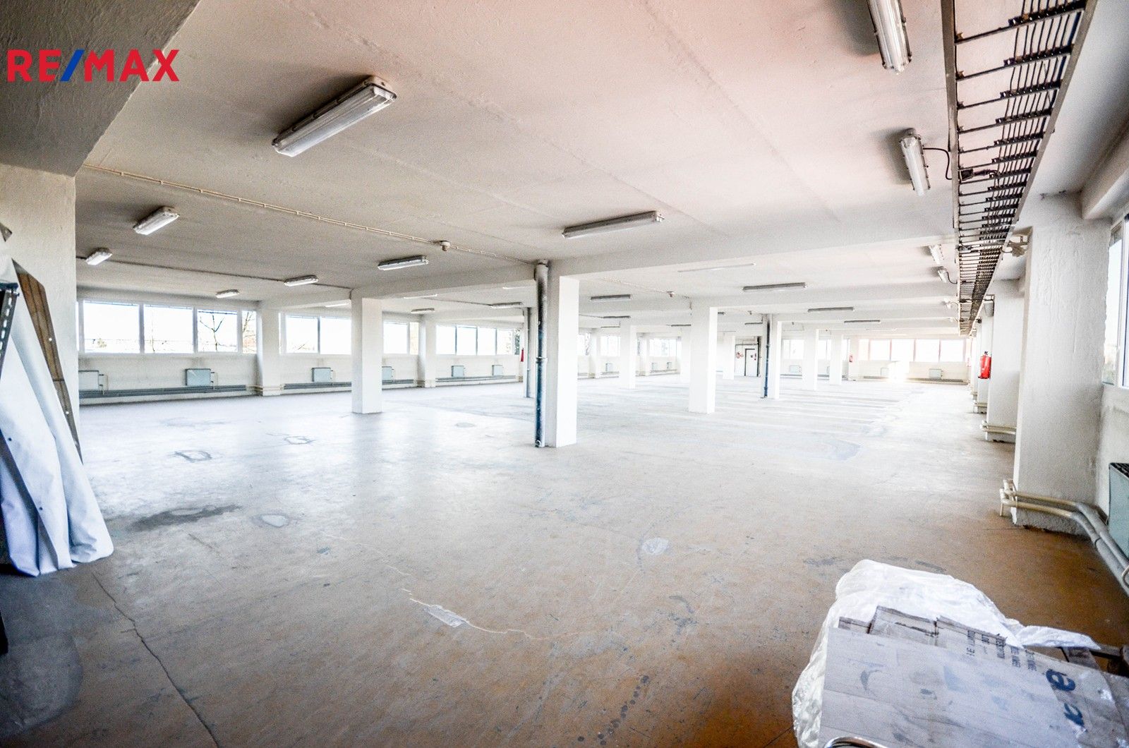 Sklady, Ve žlíbku, Praha, 456 m²