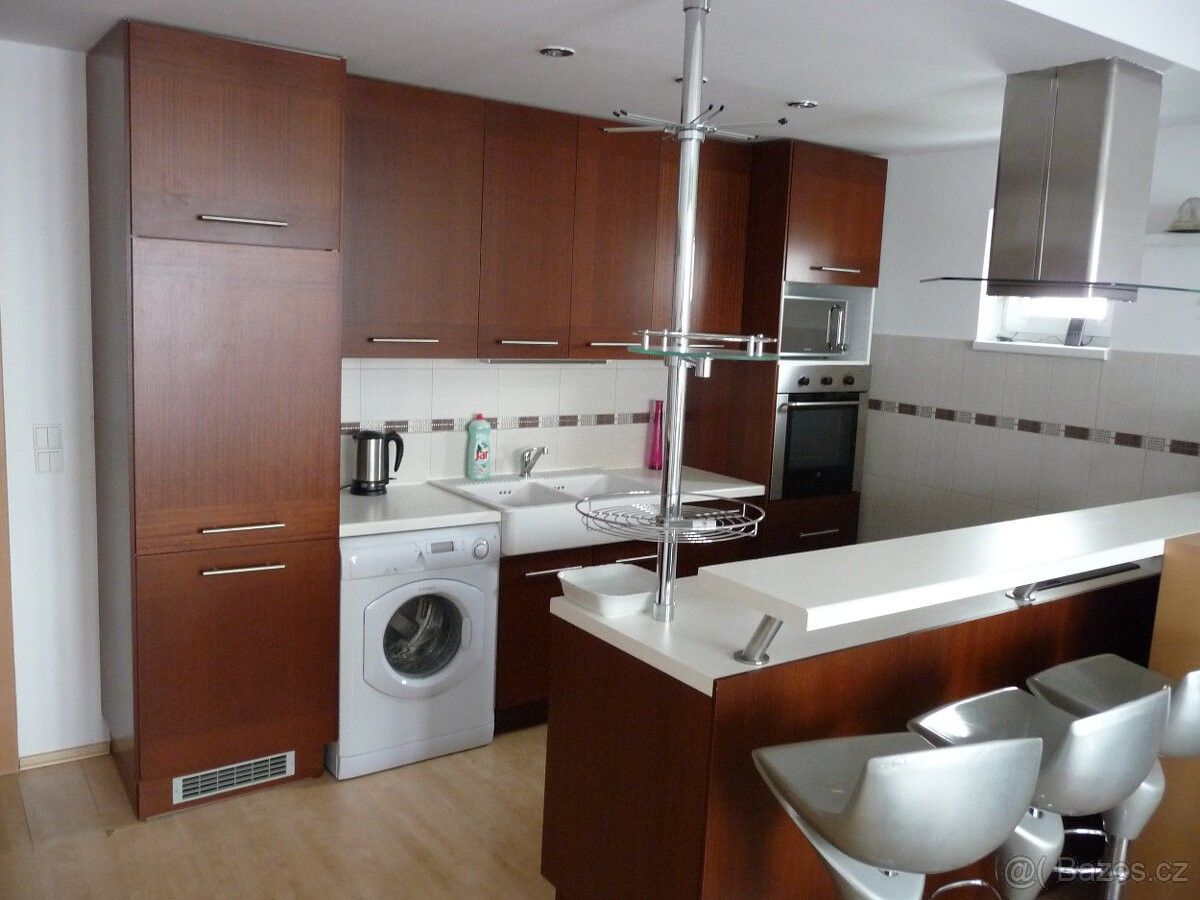 Byty, Karlovy Vary, 360 17
