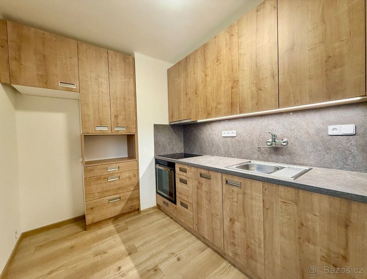 Byty, Fryšták, 763 16