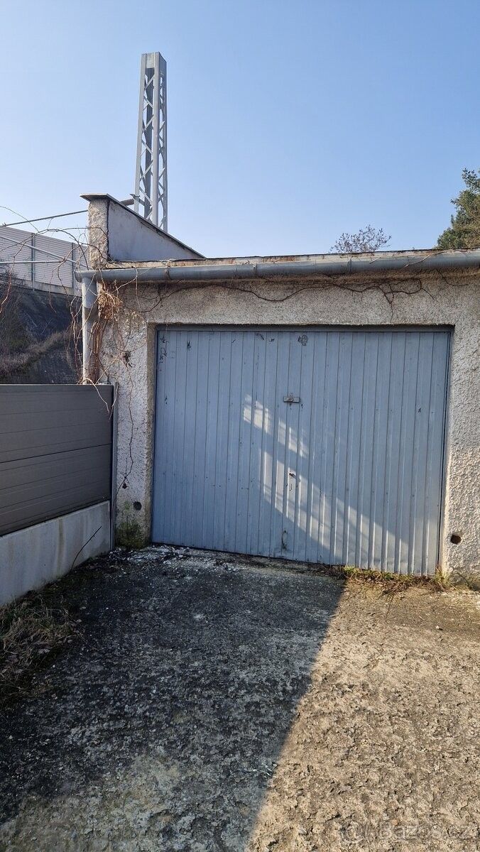 Garáže, Brno, 625 00