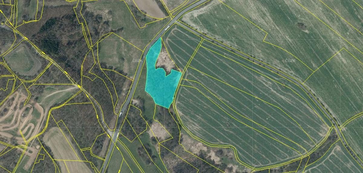 Les, 13 318 m²