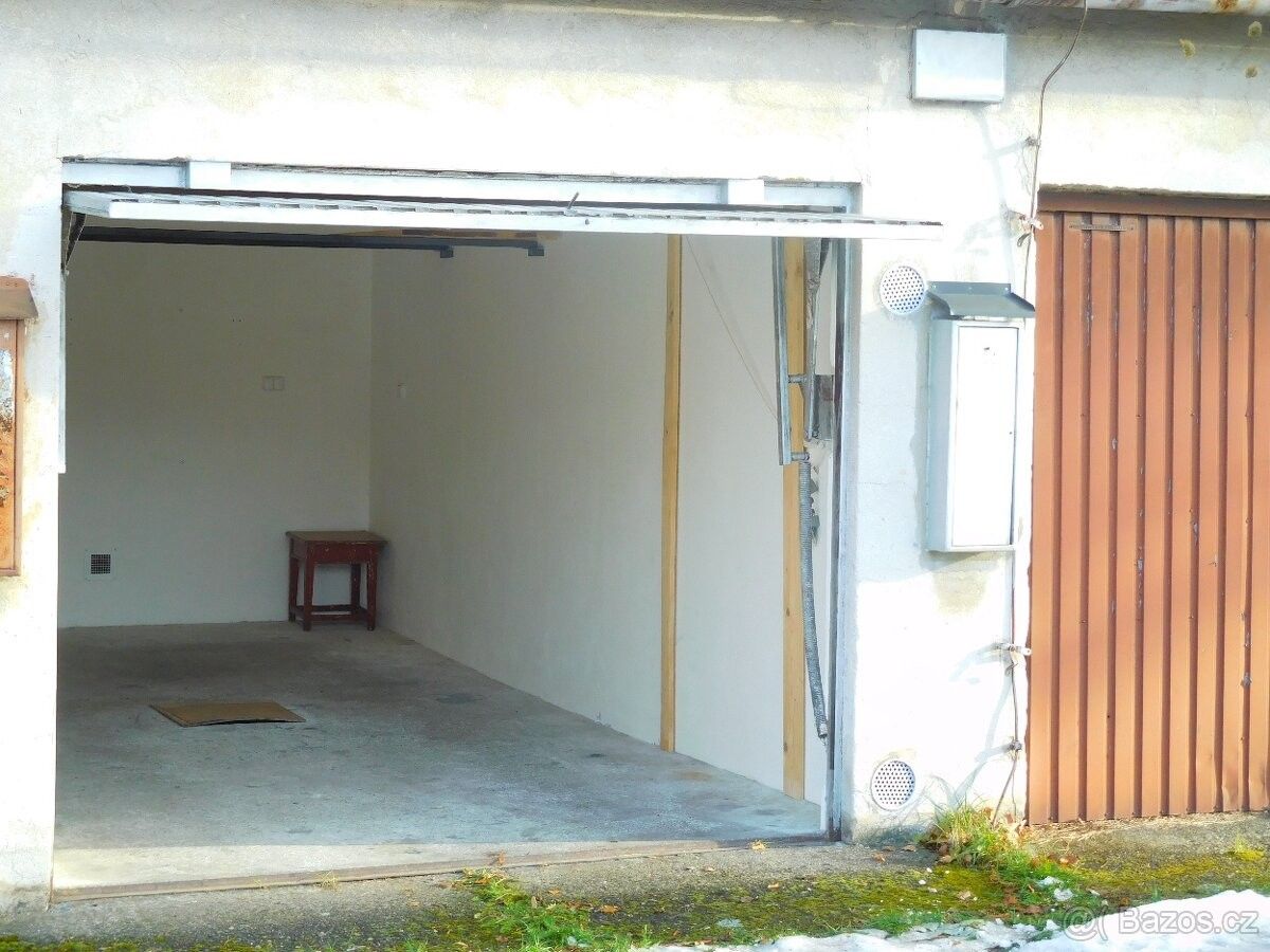 Garáže, Frýdlant nad Ostravicí, 739 11