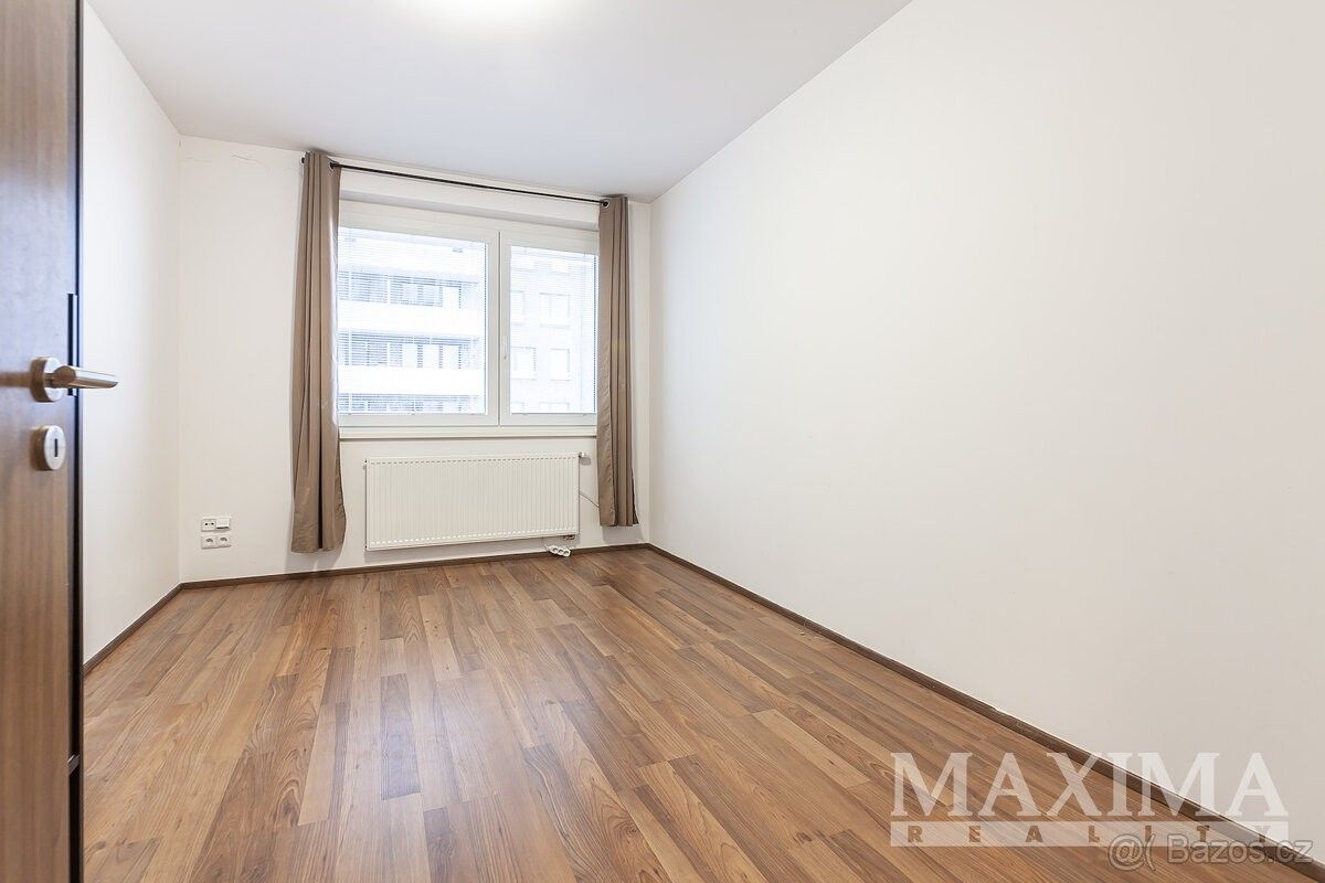 Pronájem byt - Praha, 100 00