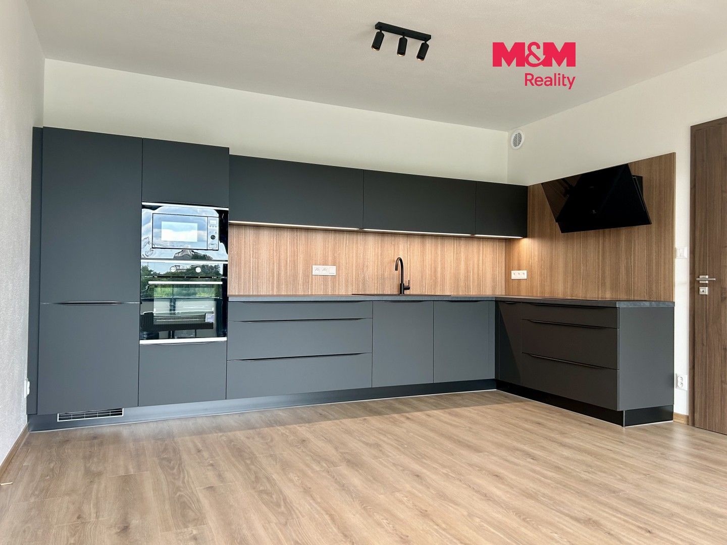 3+kk, Beskydy, 90 m² - 1