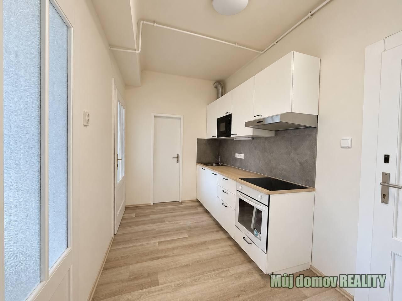 Byt 2+1 · 57 m² · Zemědělská, Praha - 4