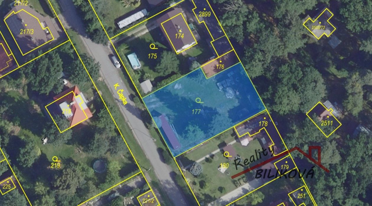 Pozemky pro bydlení, K. Čapka 837, Káraný, 812 m²