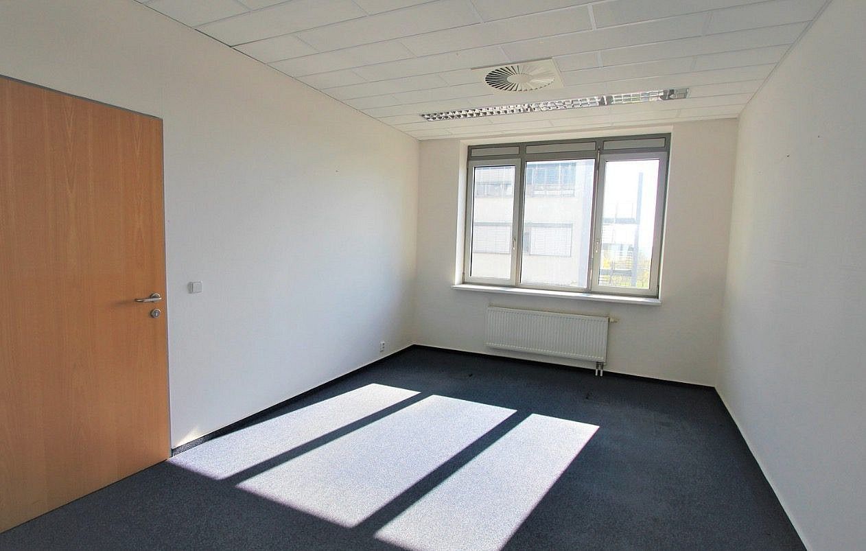 Kancelář · 251 m² · Ořech - 4