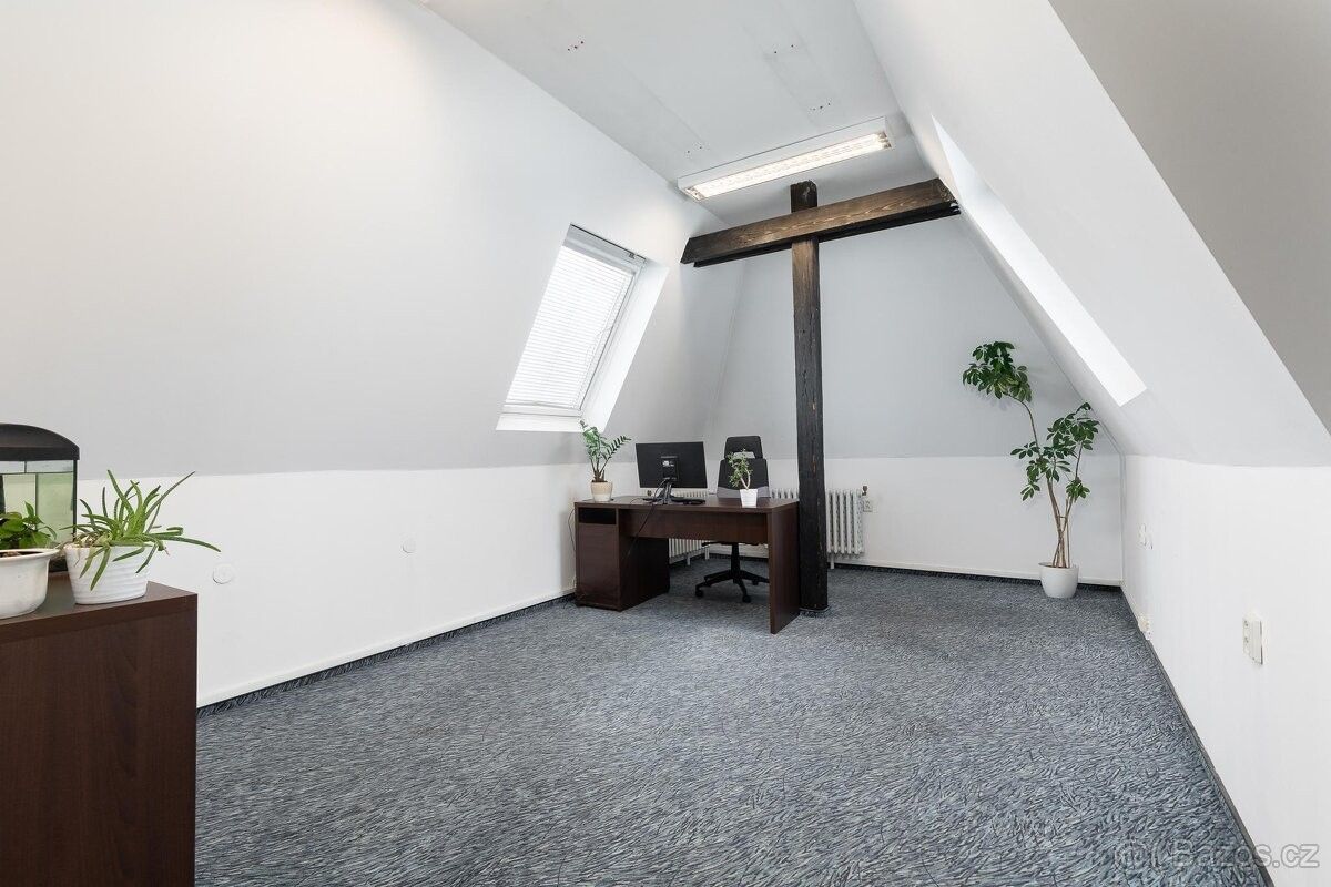 Pronájem kancelář - Opava, 746 01