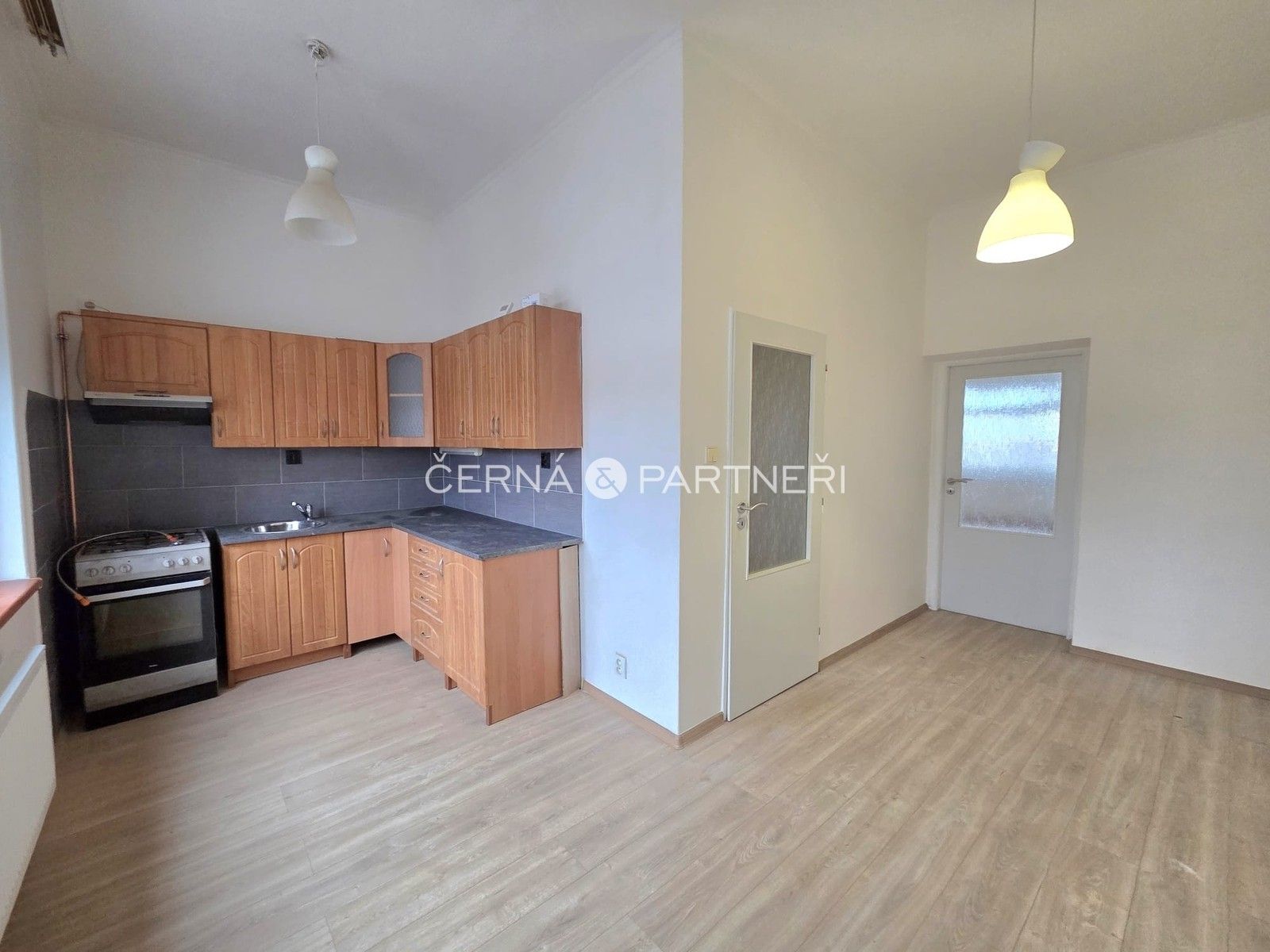 1+1, Valentinská, Novosedlice, 49 m²