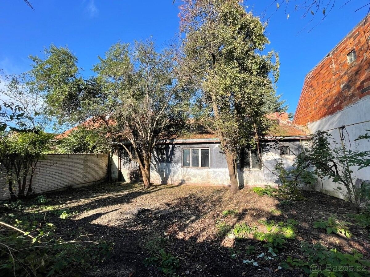 Prodej rodinný dům - Šumice, 687 31